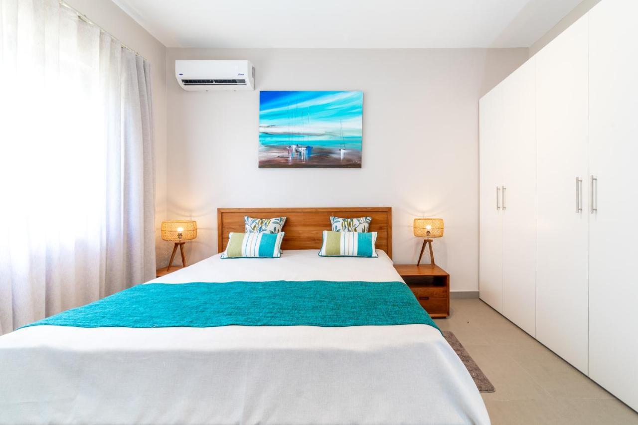 One Bay Residence - Apartment 2 - Apartment In Pereybere Pereybere Beach エクステリア 写真