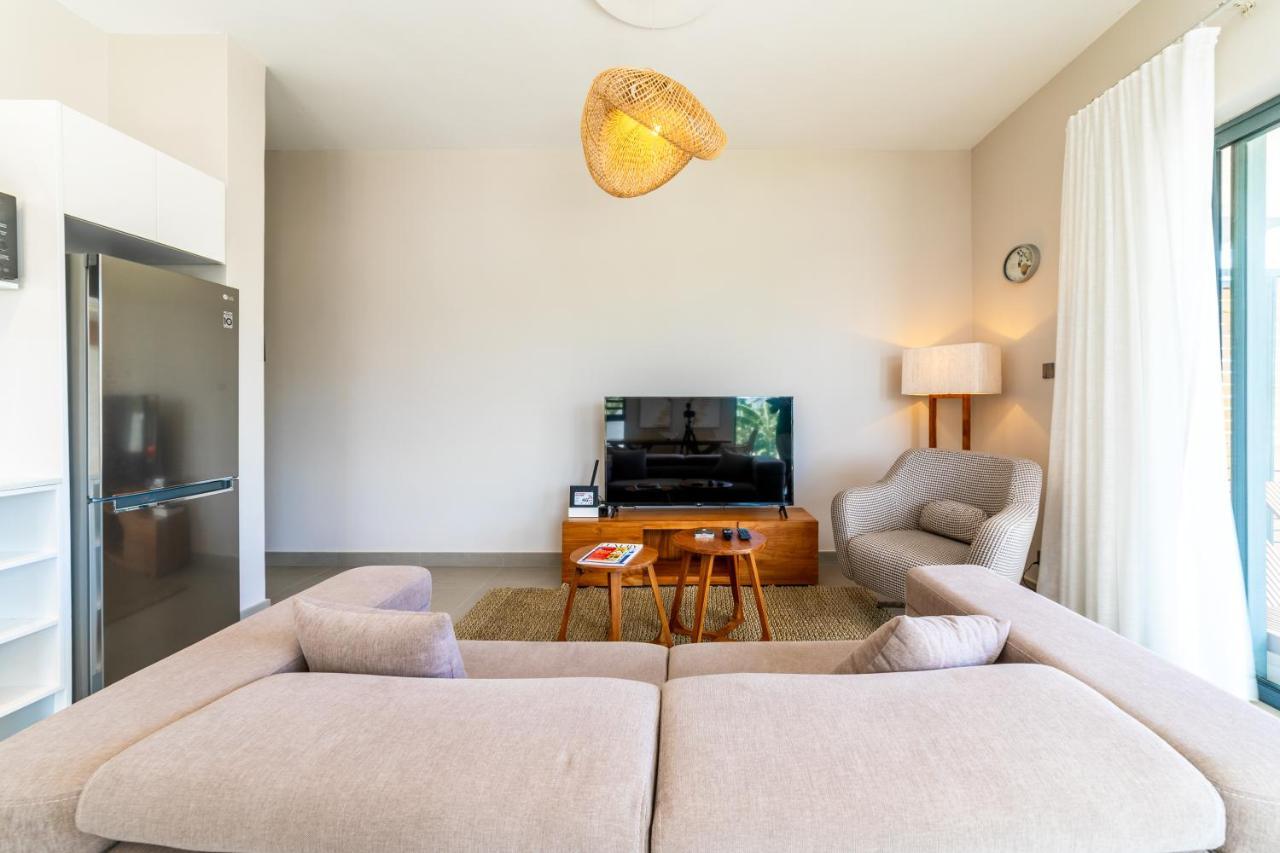 One Bay Residence - Apartment 2 - Apartment In Pereybere Pereybere Beach エクステリア 写真